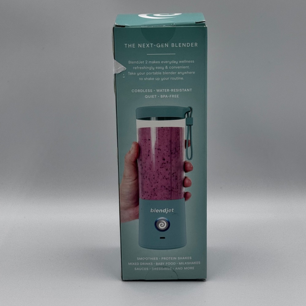 BlendJet 2 Portable Blender Mint Next-Gen Rechargeable Cordless 16oz BPA-Free - Picture 3 of 6